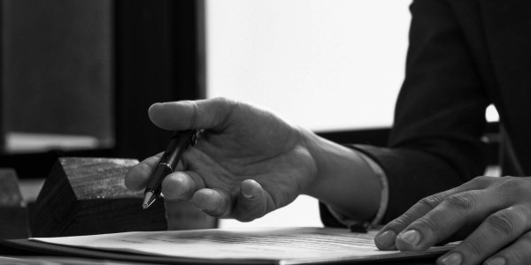 Derecho Mercantil / Abogados Mercantilistas en Leganés · Redacción y Revisión de Contratos de Construcción y Proyectos Obra Pública